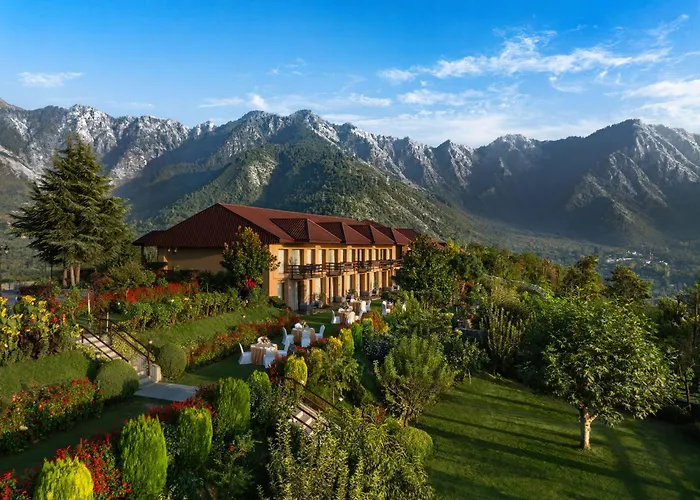 Taj Dal View Srinagar