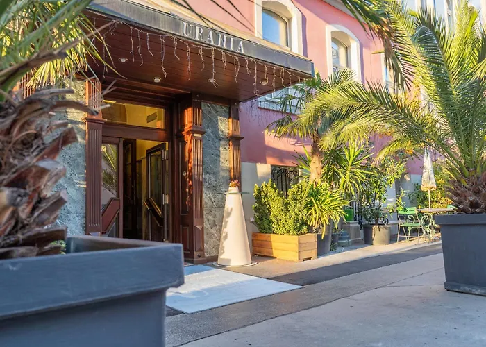 Hotel Urania