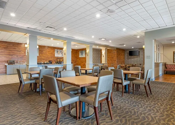 Comfort Inn Brooklyn Center