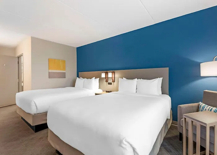Comfort Inn & Suites Cuyahoga Falls - Akron