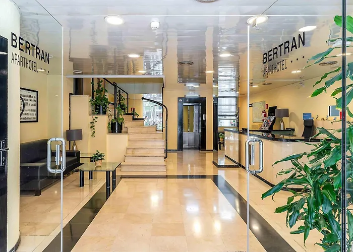 Aparthotel Bertrán