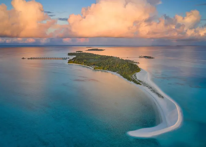 Villa Park Sun Island Resort