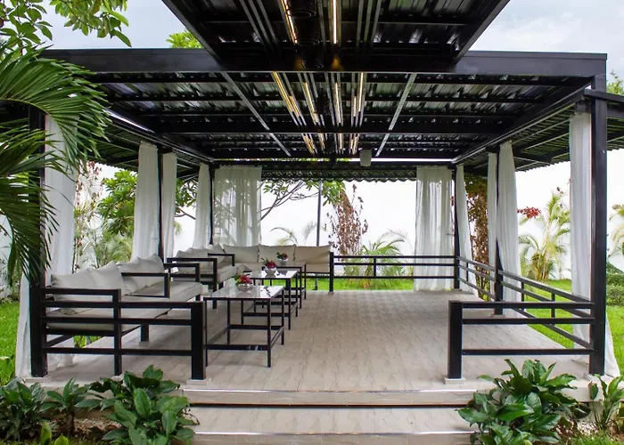 Guacamayos Hotel