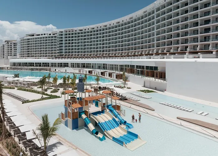 Ava Resort Cancún