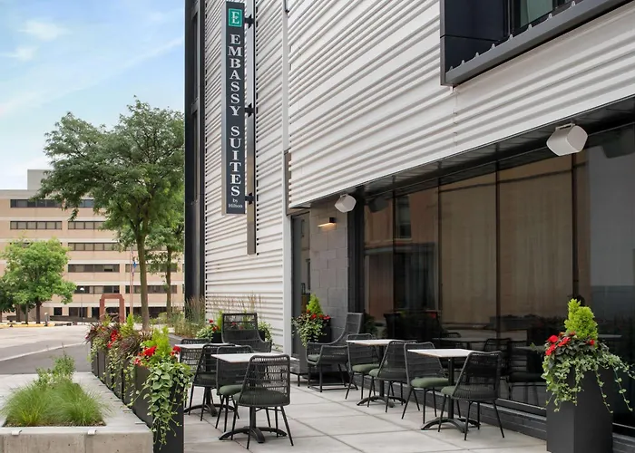 Embassy Suites By Hilton Madison Downtown