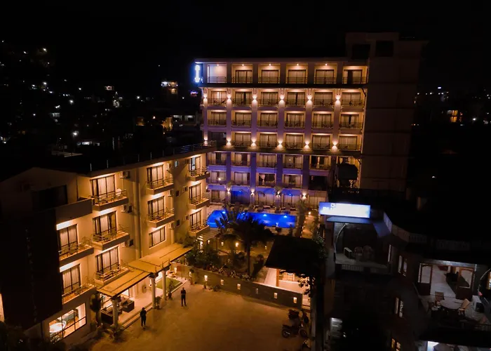 Hotel Pokhara Village & Spa