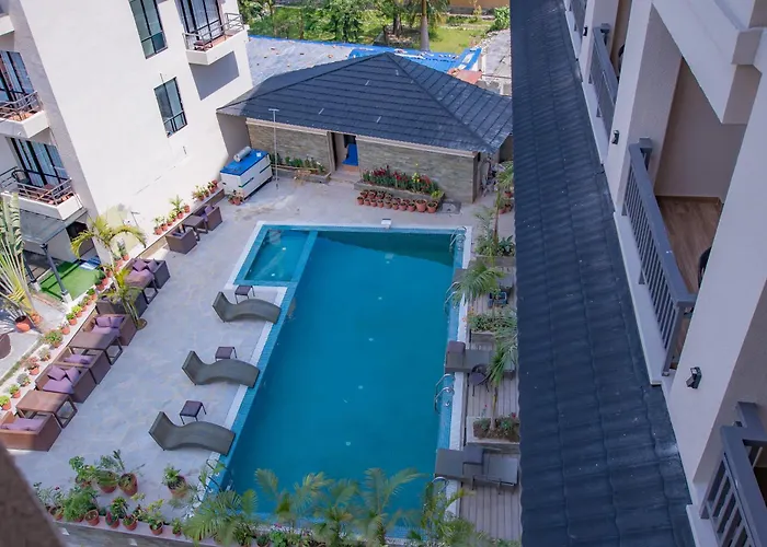 Hotel Pokhara Village & Spa