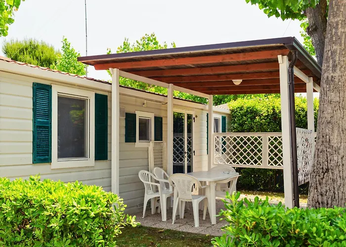 Centro Vacanze Camping Spinnaker Marina Palmense