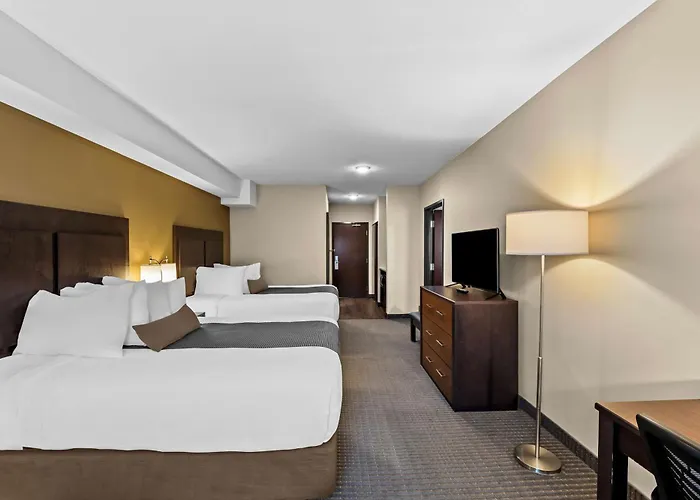 Best Western Plus Lacombe Inn And Suites