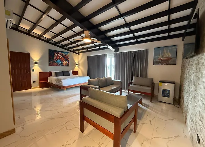 Hotel Tesoro Beach San Luis La Herradura