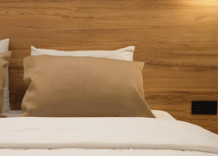 Sirius Deluxe