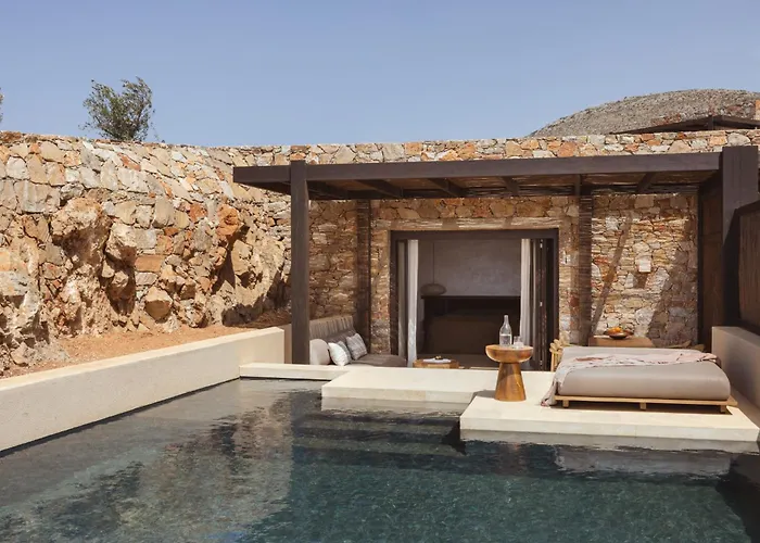 Gundari Hotel Petousis