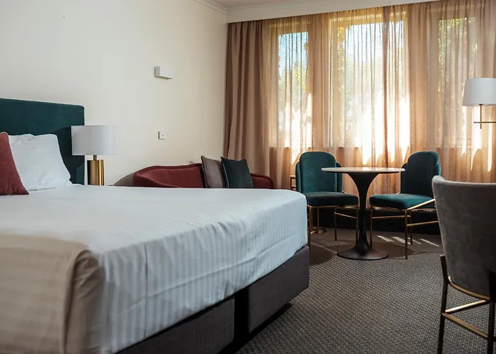 Lenna Of Hobart Hotel