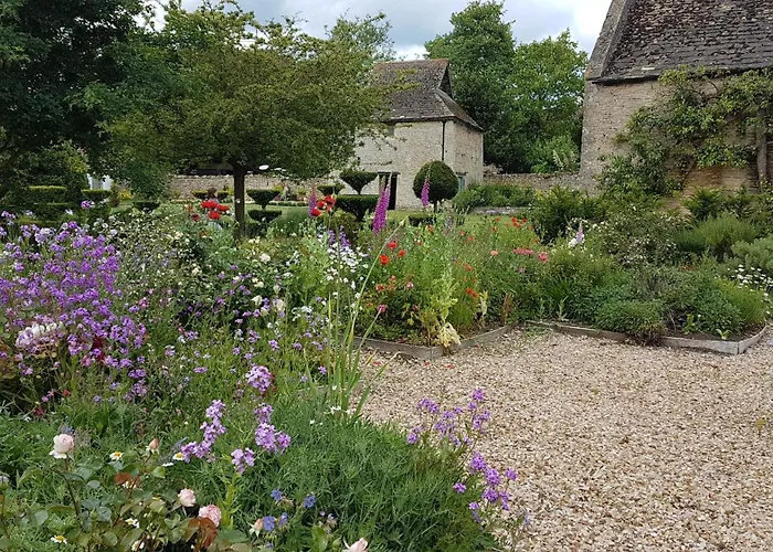 Prebendal Manor
