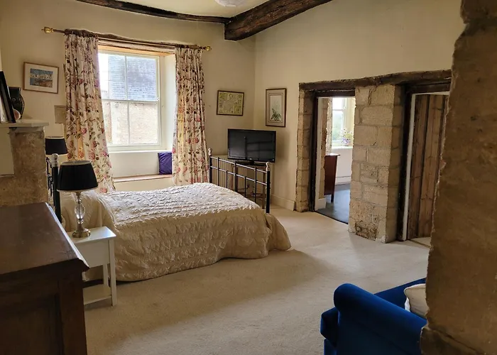 Prebendal Manor