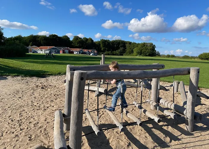 Enjoy Resorts Marina Fiskenaes - Wellness & Waterpark Grasten