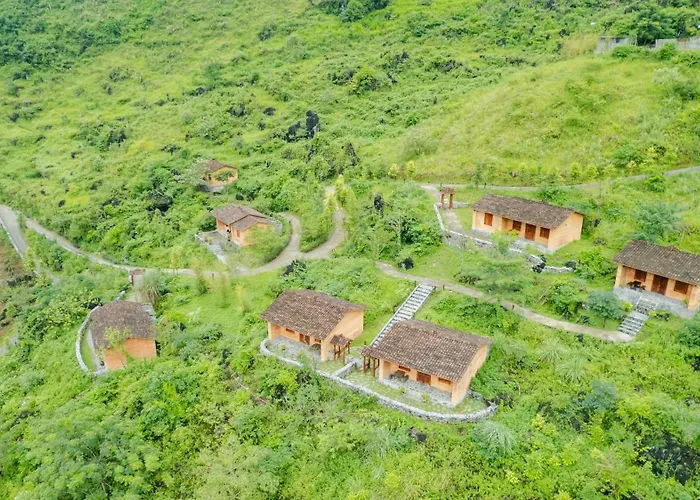 Hmong Village Resort Ha Giang