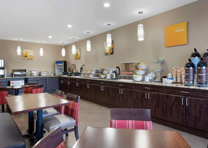 Comfort Suites Terre Haute University Area