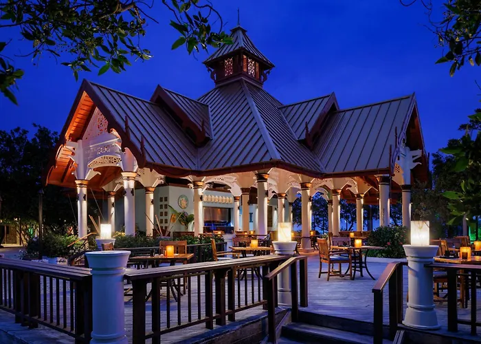 Sandals Royal Caribbean All Inclusive Resort & Private Island - Couples Only (Adults Only) Montego Bay