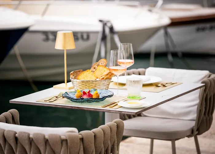 Hotel Lemongarden - Adults Only Sutivan