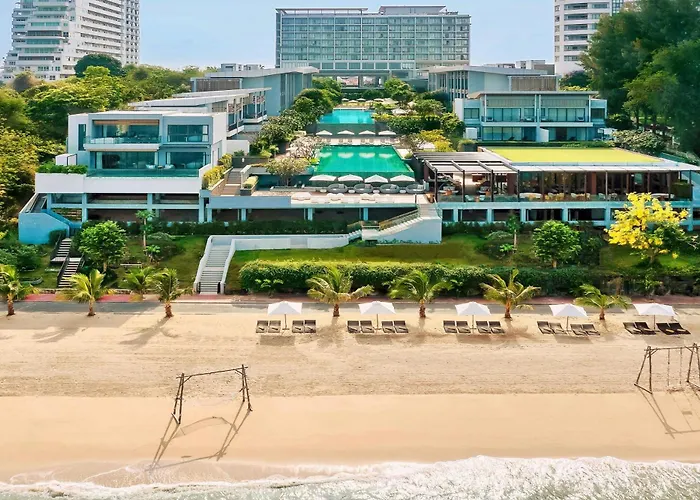 Renaissance Pattaya Resort & Spa Na Chom Thian