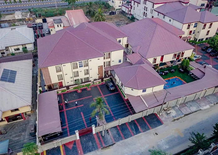 Villa Hilton Hotels Uyo