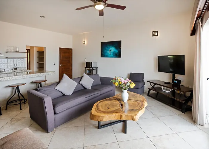 Hotel & Suites El Moro La Paz