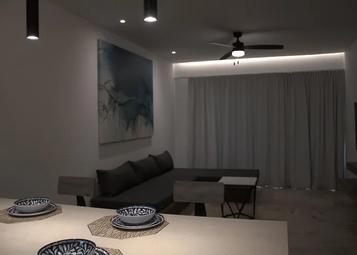 Hotel B10 - Distinctive Hotel-