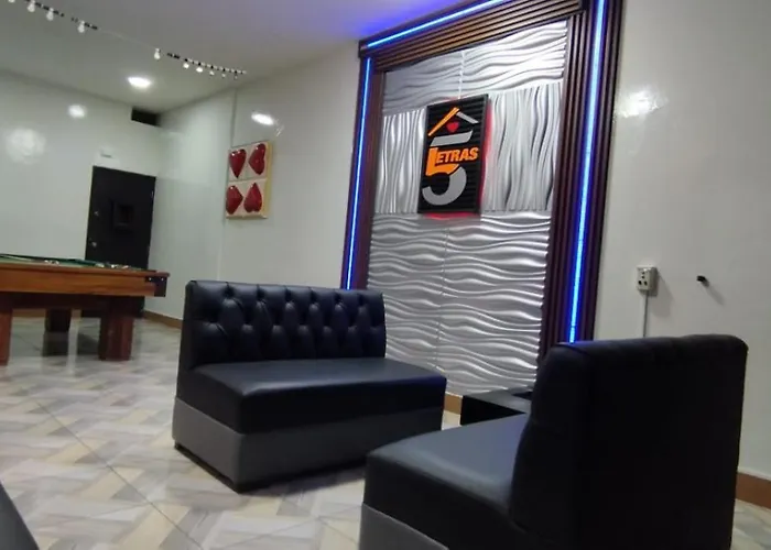Motel 5 Letras