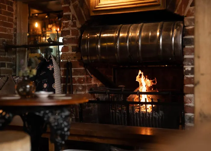 The Five Bells Inn Brabourne
