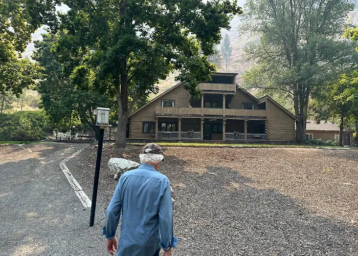 The Community At Riggins Hot Springs