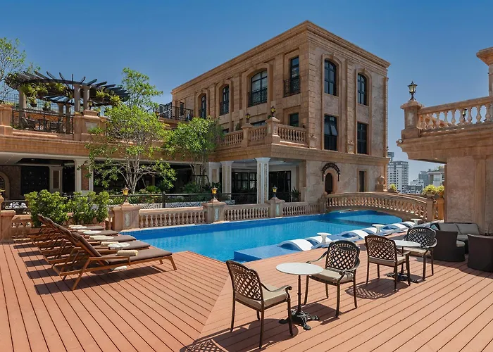 Anik Palace
