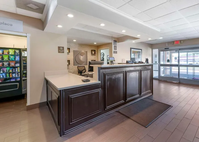 Comfort Inn & Suites Porter Near Indiana Dunes