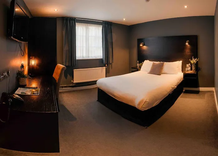 The Vicarage Hotel Holmes Chapel