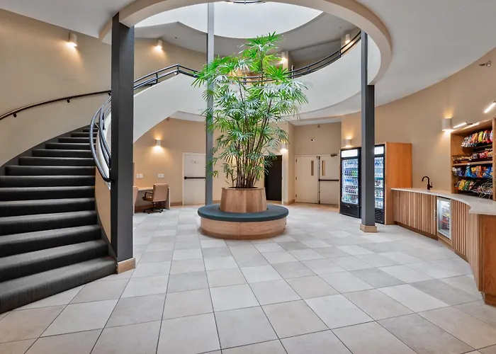 Century Hotel Tualatin