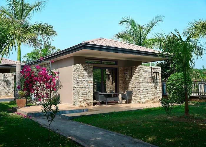 Tagidor Garden Resort And Spa Bangou