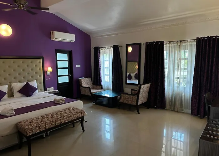 Silver Sands Hideaway Resort, Candolim