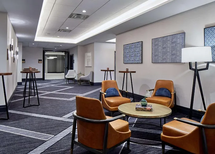 Cumberland House Knoxville, Tapestry Collection By Hilton
