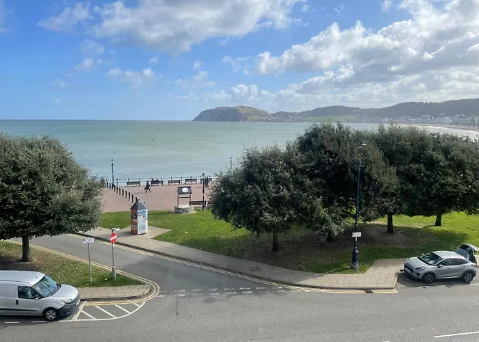 The Wildings Hotel & Tudno'S Restaurant Llandudno