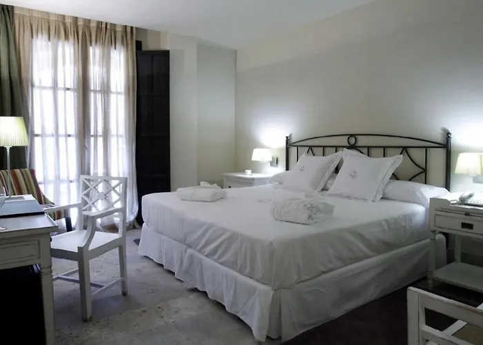 Hotel Palacio De Mengíbar