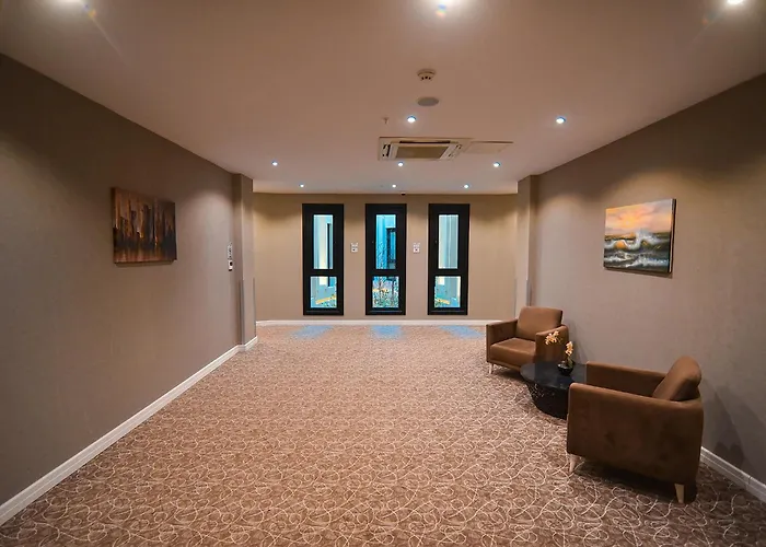 Royal Comfort Hotel Arakli