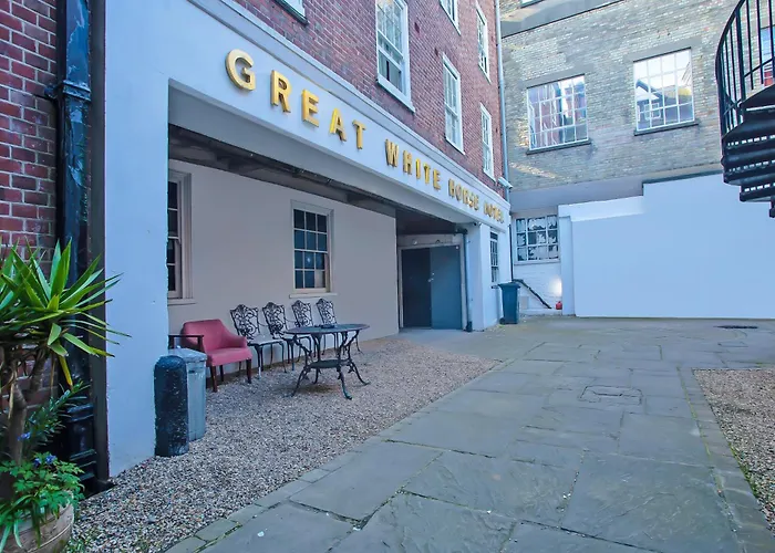 Great White Horse Hotel
