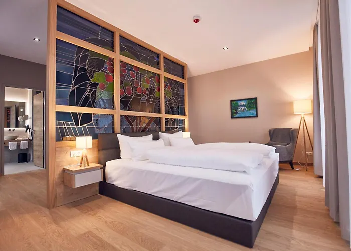 Seehotel Maria Laach