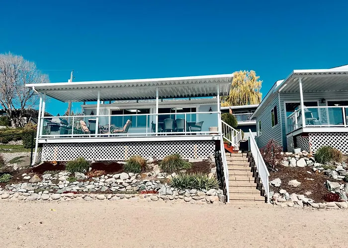 Peachland Beach Resort