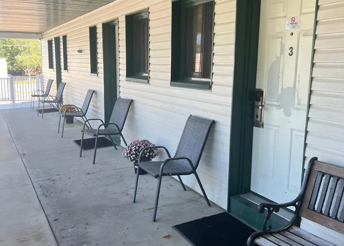 Hampton Motel