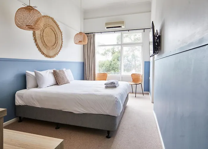 Lorne Hotel