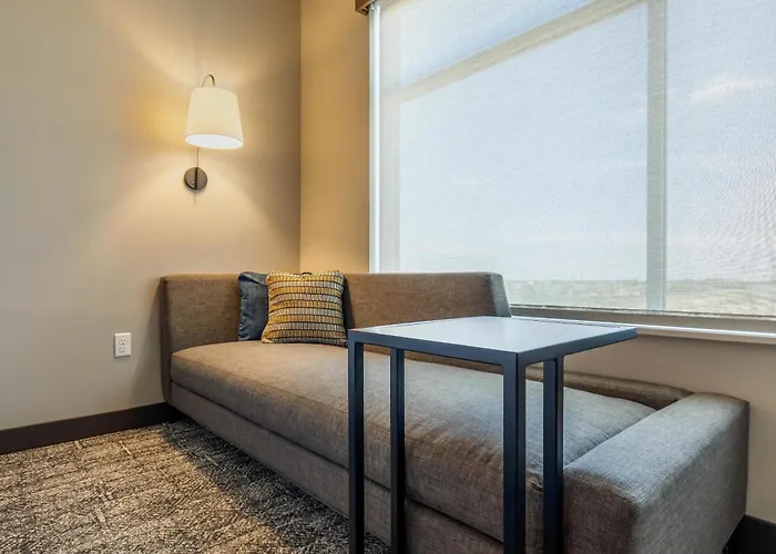 Cambria Hotel Davenport Quad Cities Bettendorf