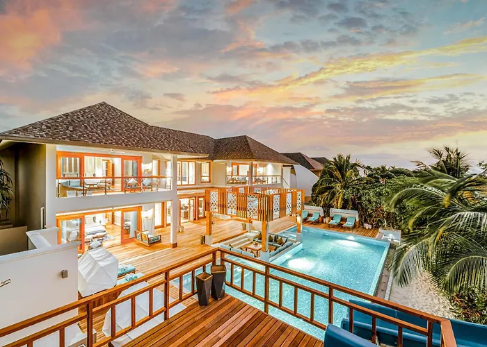 Hideaway Beach Resort & Spa - Complimentary Return Shared Seaplane Or Domestic Flight For Two Guests For A Minimum Of 7 Nights Or More For Stays Until 30Th September 2026 Dhidhdhoo 