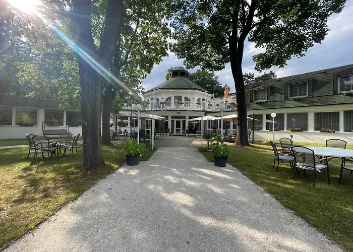 Hotel Ostrov