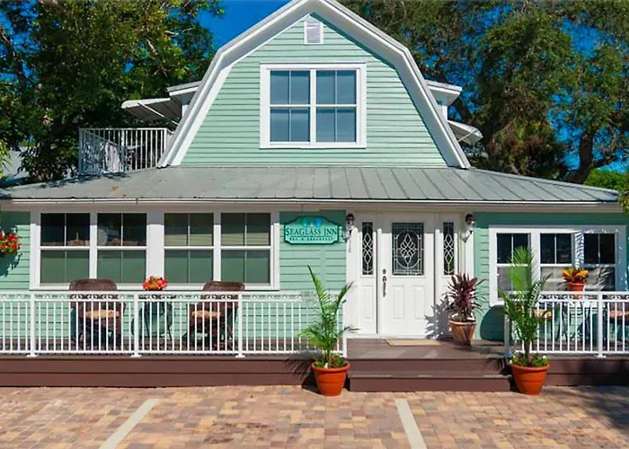 Seaglass Inn